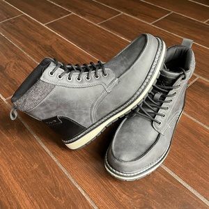 Used Men’s Black Xray Boots Size 7.5